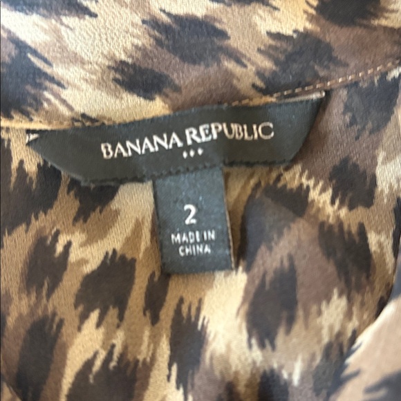 Banana Republic leopard print chiffon dress, bow neck, pleated skirt, size 2 - Picture 9 of 9